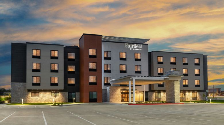 <b>Fairfield Inn & Suites Norwalk Exterior</b>. Images powered by <a href="https://www.leonardoworldwide.com/" title="Leonardo Worldwide" target="_blank">Leonardo</a>.