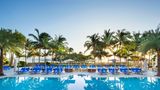 <b>The St Regis Bal Harbour Resort Pool</b>. Images powered by <a href="https://www.leonardoworldwide.com/" title="Leonardo Worldwide" target="_blank">Leonardo</a>.
