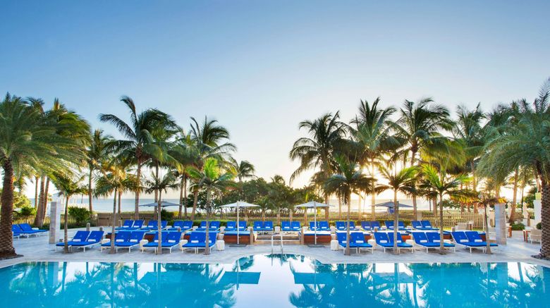 <b>The St Regis Bal Harbour Resort Pool</b>. Images powered by <a href="https://www.leonardoworldwide.com/" title="Leonardo Worldwide" target="_blank">Leonardo</a>.