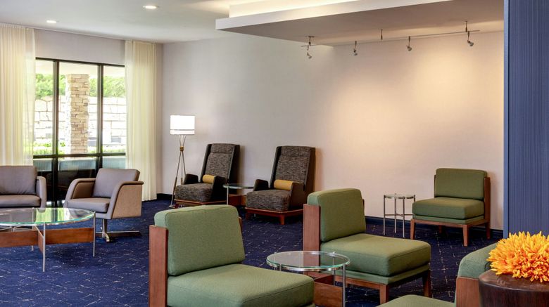 <b>Courtyard Oneonta Lobby</b>. Images powered by <a href="https://www.leonardoworldwide.com/" title="Leonardo Worldwide" target="_blank">Leonardo</a>.