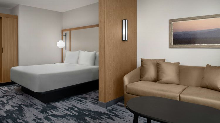 Fairfield Inn & Suites Portland Newberg Suite