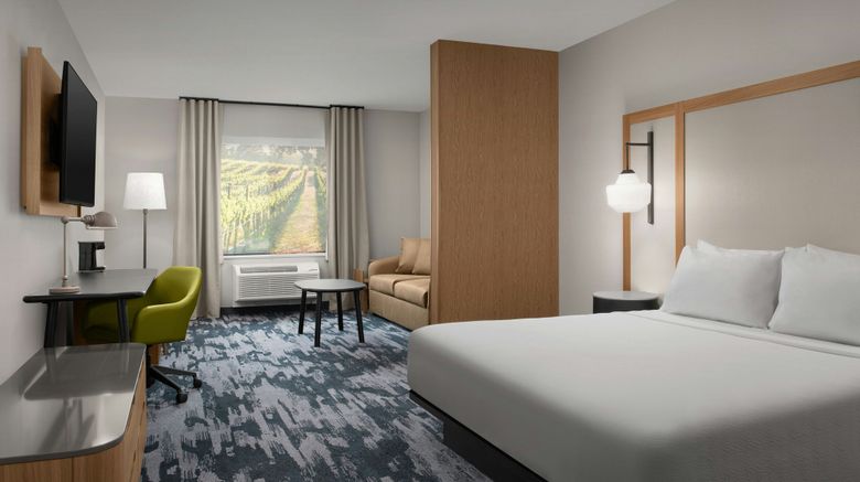 <b>Fairfield Inn & Suites Portland Newberg Suite</b>. Images powered by <a href="https://www.leonardoworldwide.com/" title="Leonardo Worldwide" target="_blank">Leonardo</a>.