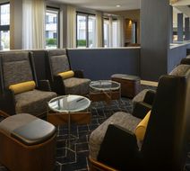 Courtyard by Marriott Fresno Lobby