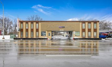 OYO Hotel Peoria IL I-74