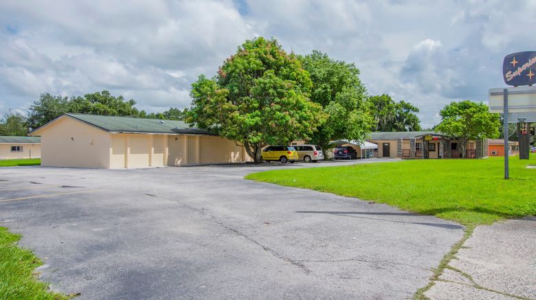 <b>OYO Superior Budget Inn Bartow Exterior</b>. Images powered by <a href="https://www.leonardoworldwide.com/" title="Leonardo Worldwide" target="_blank">Leonardo</a>.