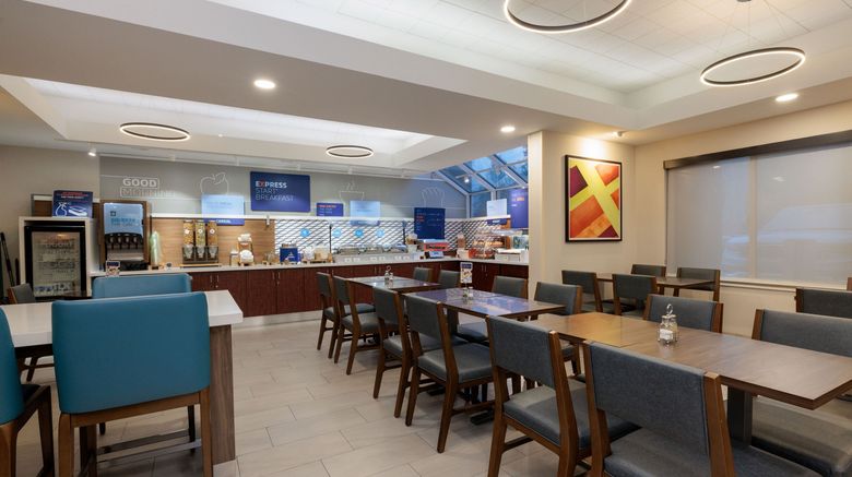 <b>Holiday Inn Express & Suites Berkeley Meeting</b>. Images powered by <a href="https://www.leonardoworldwide.com/" title="Leonardo Worldwide" target="_blank">Leonardo</a>.