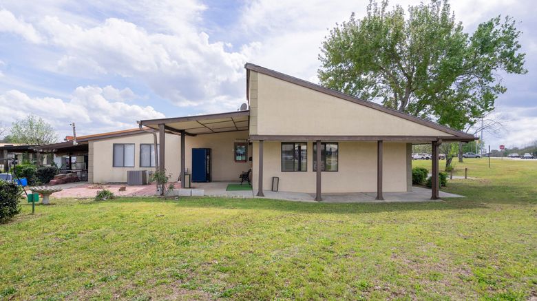 <b>OYO Hotel Daleville AL Hwy 84 Exterior</b>. Images powered by <a href="https://www.leonardoworldwide.com/" title="Leonardo Worldwide" target="_blank">Leonardo</a>.