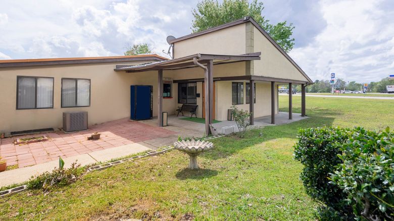 <b>OYO Hotel Daleville AL Hwy 84 Exterior</b>. Images powered by <a href="https://www.leonardoworldwide.com/" title="Leonardo Worldwide" target="_blank">Leonardo</a>.