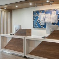 Holiday Inn Dallas Market Center
