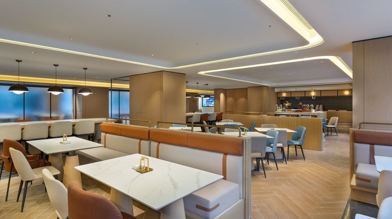 <b>Holiday Inn Express Lijiang Ancient Town Restaurant</b>. Images powered by <a href="https://www.leonardoworldwide.com/" title="Leonardo Worldwide" target="_blank">Leonardo</a>.