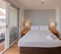 Crystal Beach Holiday Apartments Room