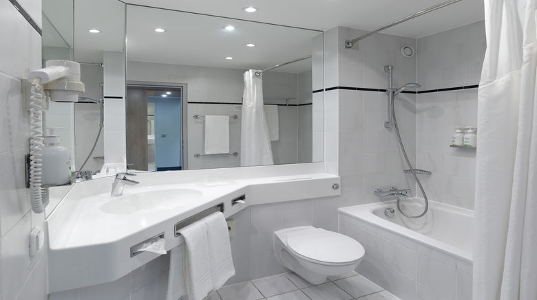 <b>Holiday Inn Stuttgart Room</b>. Images powered by <a href="https://www.leonardoworldwide.com/" title="Leonardo Worldwide" target="_blank">Leonardo</a>.