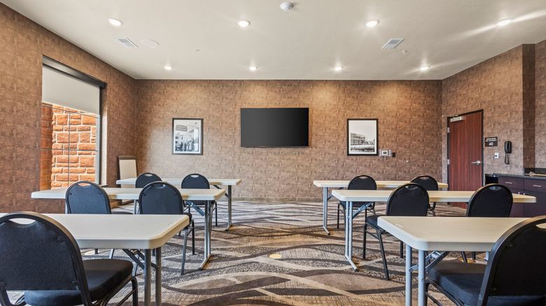 <b>Cobblestone Hotel & Suites Meeting</b>. Images powered by <a href="https://www.leonardoworldwide.com/" title="Leonardo Worldwide" target="_blank">Leonardo</a>.