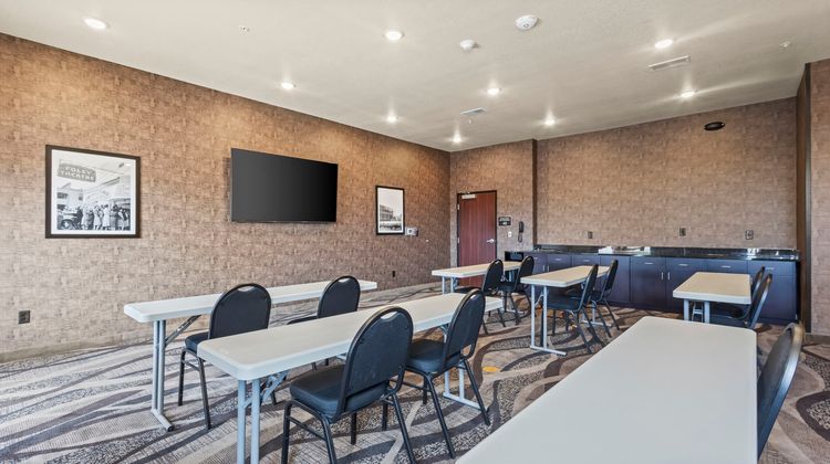 Cobblestone Hotel & Suites Meeting