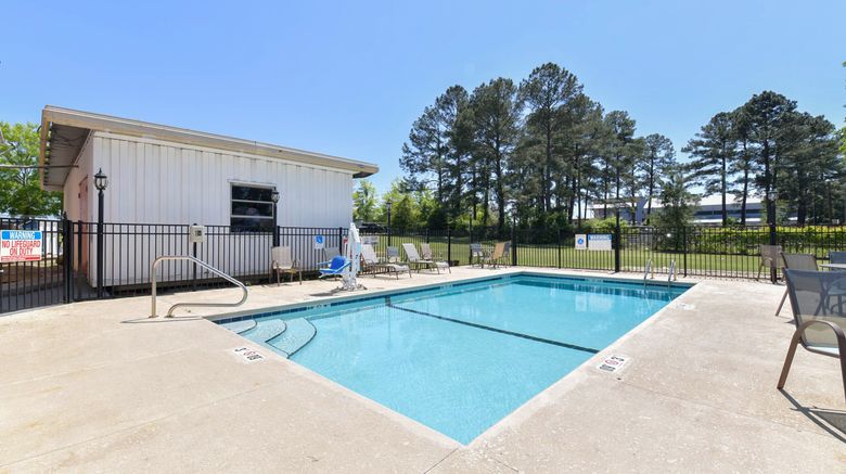<b>OYO Hotel Valdosta Room</b>. Images powered by <a href="https://www.leonardoworldwide.com/" title="Leonardo Worldwide" target="_blank">Leonardo</a>.