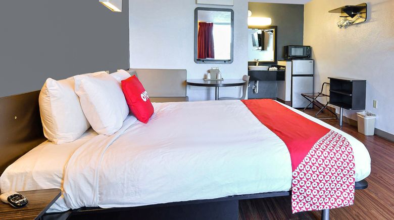 <b>OYO Hotel Valdosta Room</b>. Images powered by <a href="https://www.leonardoworldwide.com/" title="Leonardo Worldwide" target="_blank">Leonardo</a>.