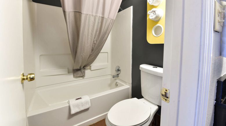 <b>OYO Hotel Valdosta Room</b>. Images powered by <a href="https://www.leonardoworldwide.com/" title="Leonardo Worldwide" target="_blank">Leonardo</a>.
