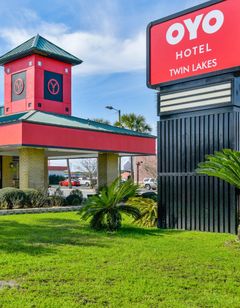 OYO Lake Park Inn