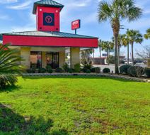 OYO Lake Park Inn Exterior