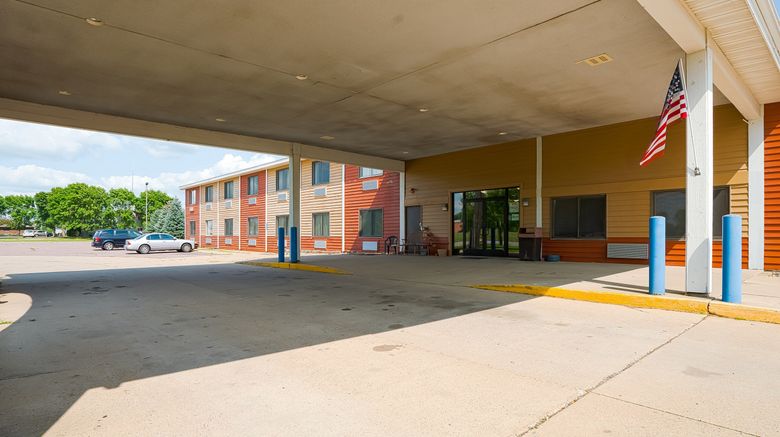 <b>OYO Hotel Redwood Falls Exterior</b>. Images powered by <a href="https://www.leonardoworldwide.com/" title="Leonardo Worldwide" target="_blank">Leonardo</a>.