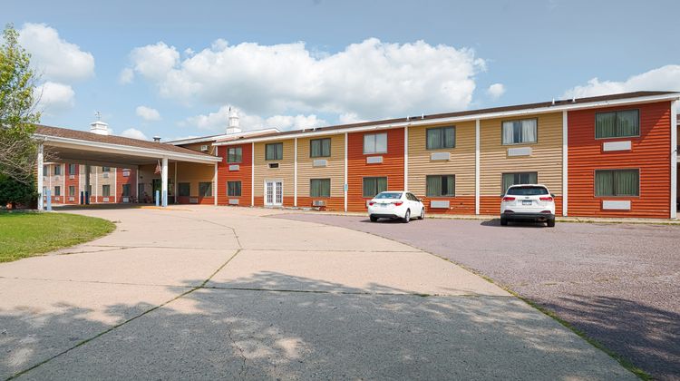 OYO Hotel Redwood Falls Other
