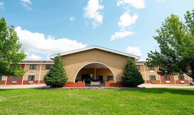 OYO Hotel Redwood Falls Exterior