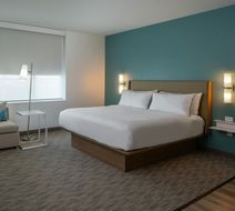 Element Indianapolis Carmel Room