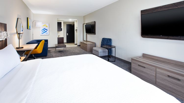 Holiday Inn Express & Suites Duncan Room