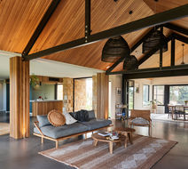 Lon Retreat and Spa Lobby