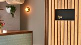 Lon Retreat and Spa Spa