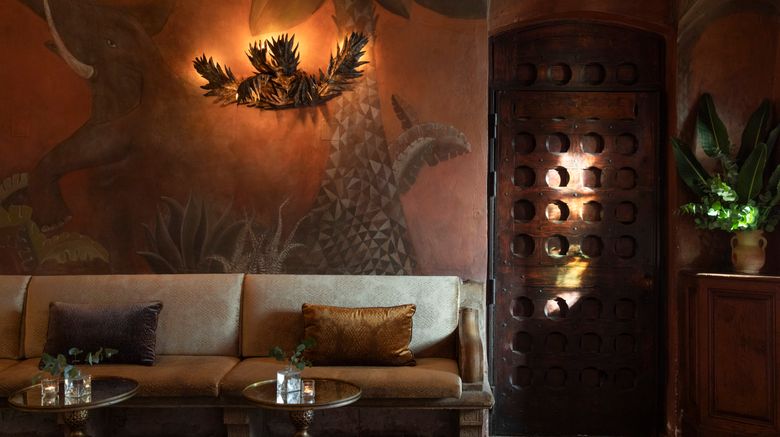 <b>Chateau Le Cagnard Lobby</b>. Images powered by <a href="https://www.leonardoworldwide.com/" title="Leonardo Worldwide" target="_blank">Leonardo</a>.