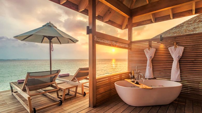 <b>Hurawalhi Island Resort, Maldives Room</b>. Images powered by <a href="https://www.leonardoworldwide.com/" title="Leonardo Worldwide" target="_blank">Leonardo</a>.