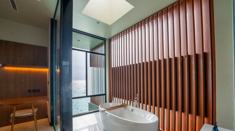 <b>Veligandu Huraa Island Resort Room</b>. Images powered by <a href="https://www.leonardoworldwide.com/" title="Leonardo Worldwide" target="_blank">Leonardo</a>.