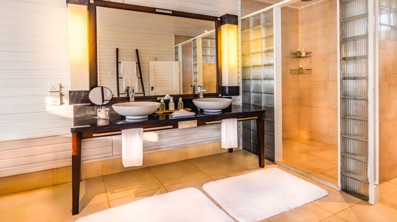 <b>Komandoo Maldive Island Resort Room</b>. Images powered by <a href="https://www.leonardoworldwide.com/" title="Leonardo Worldwide" target="_blank">Leonardo</a>.