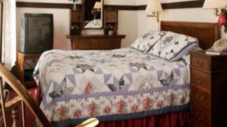Inn at Creek Street & New York Hotel Room