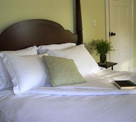 Eddington House Inn Room