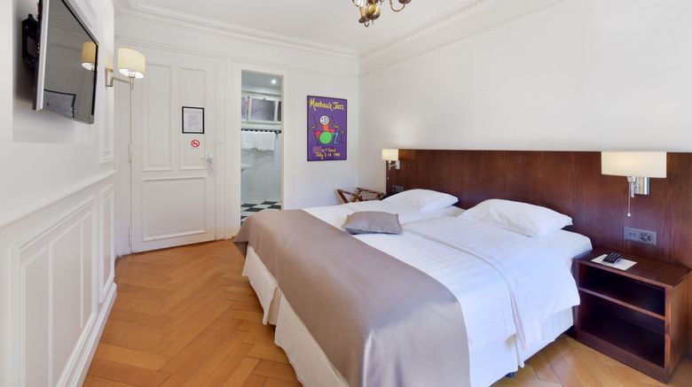 <b>Hotel Helvetie Room</b>. Images powered by <a href="https://www.leonardoworldwide.com/" title="Leonardo Worldwide" target="_blank">Leonardo</a>.