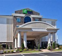 Holiday Inn Express Hotel & Suites Exterior