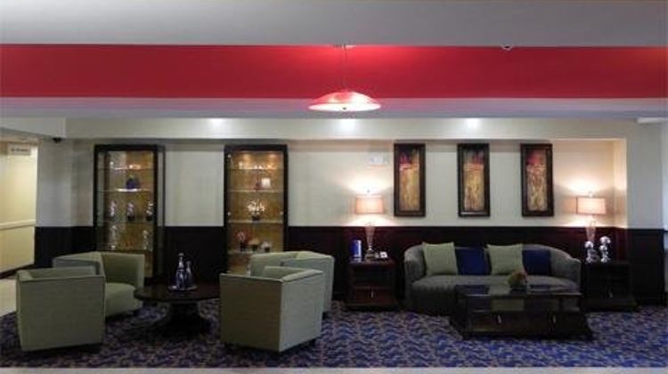 Holiday Inn Express Hotel & Suites Lobby