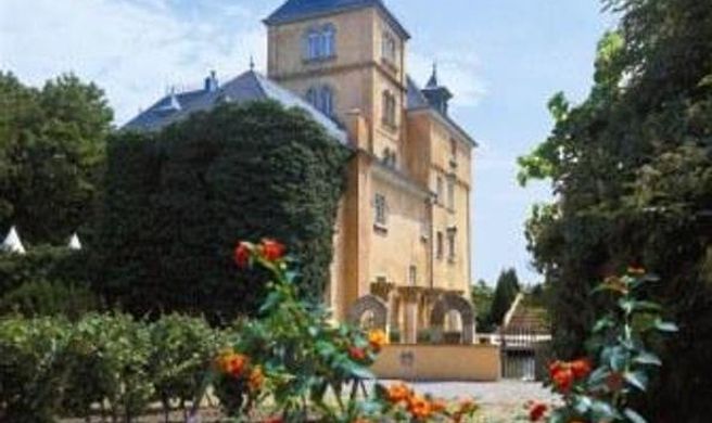 Schloss Edesheim Exterior