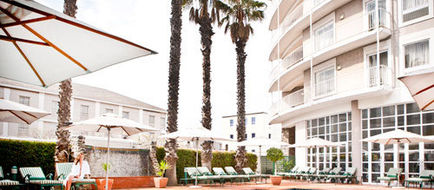 Commodore Hotel Exterior
