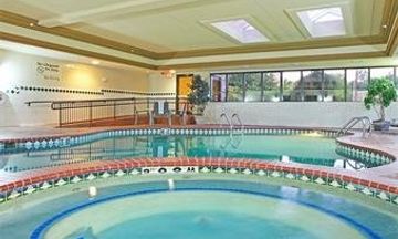 Holiday Inn Express & Suites Tyler South