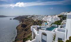 Ikies Santorini