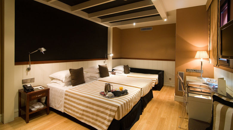 <b>U232 Hotel Room</b>. Images powered by <a href="https://www.leonardoworldwide.com/" title="Leonardo Worldwide" target="_blank">Leonardo</a>.