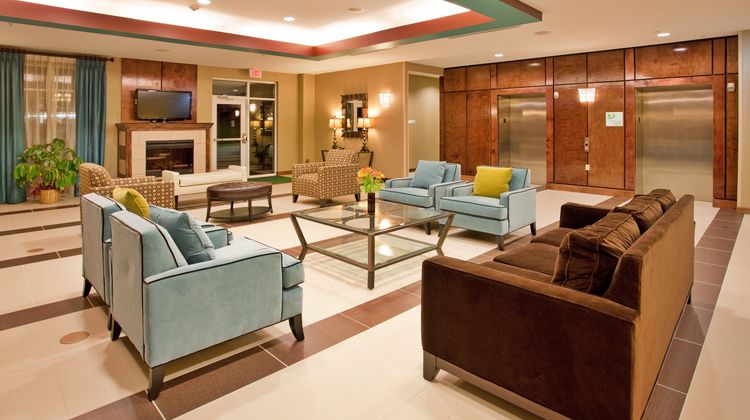 Holiday Inn Columbia East Lobby
