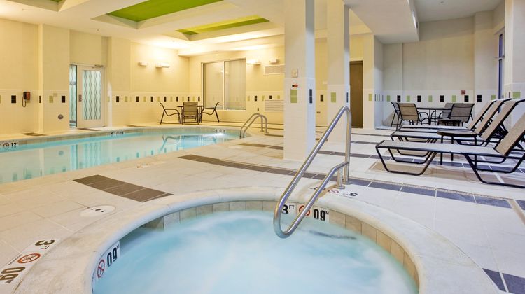 Holiday Inn Columbia East Pool