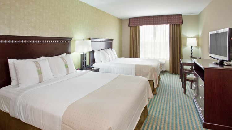 Holiday Inn Columbia East Room