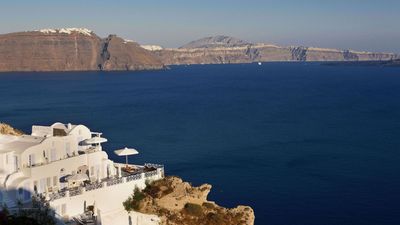 Armeni Village Rooms & Suites