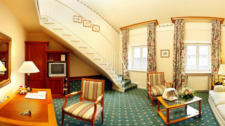 <b>Residenz Heinz Winkler Room</b>. Images powered by <a href="https://www.leonardoworldwide.com/" title="Leonardo Worldwide" target="_blank">Leonardo</a>.
