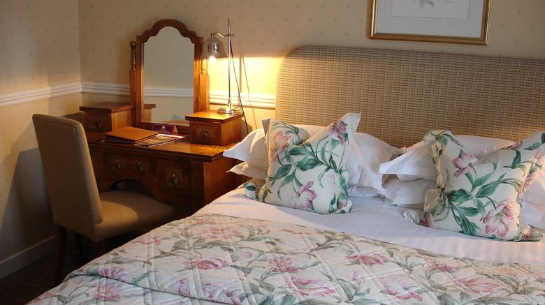 <b>Wentbridge House Room</b>. Images powered by <a href="https://www.leonardoworldwide.com/" title="Leonardo Worldwide" target="_blank">Leonardo</a>.